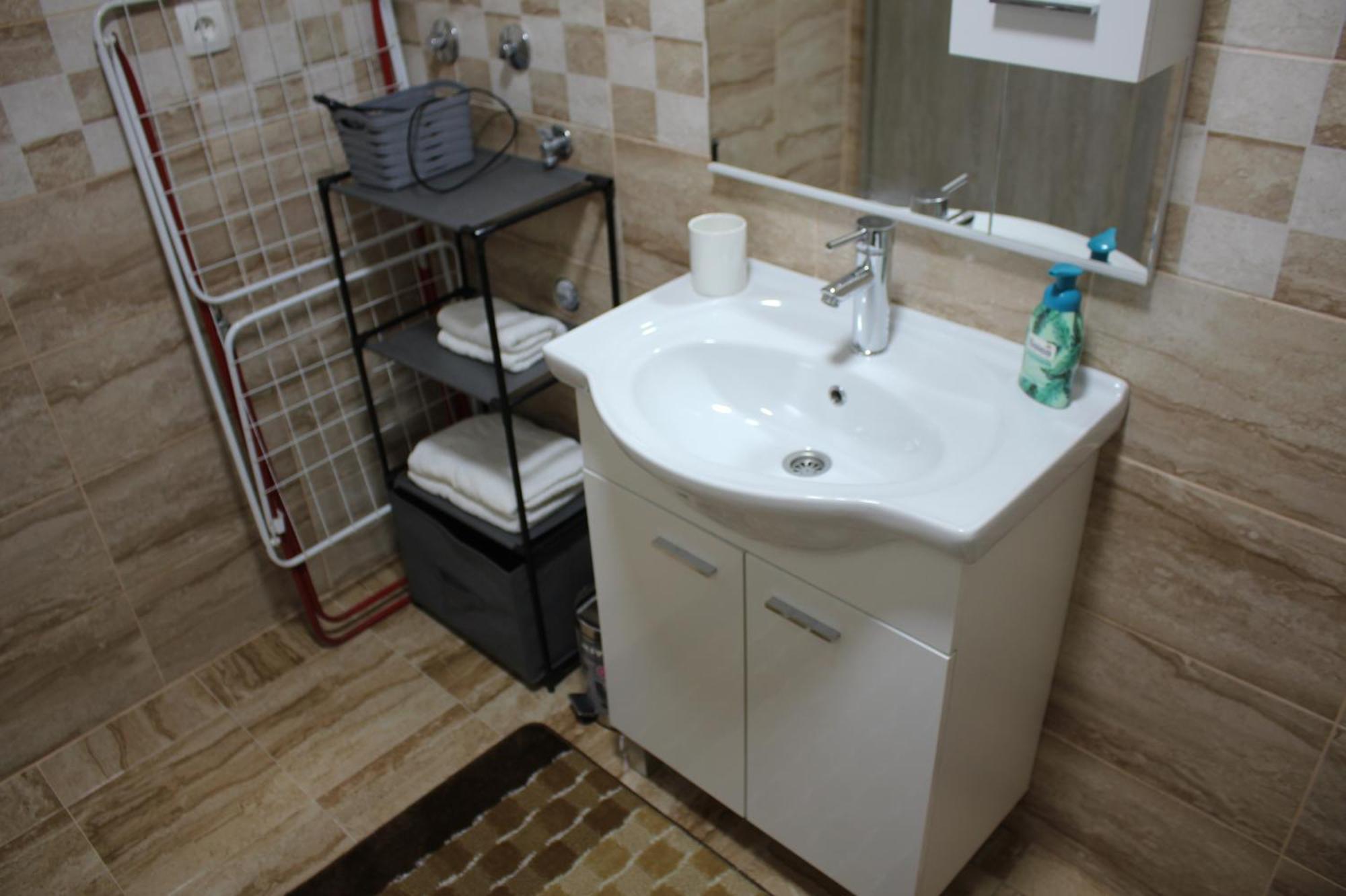 Studio Apartments Adian Korenica Kamer foto